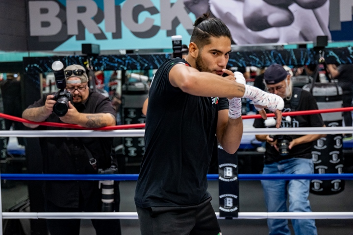 Photos Gilberto Ramirez Putting In Work For Sullivan Barrera Clash 